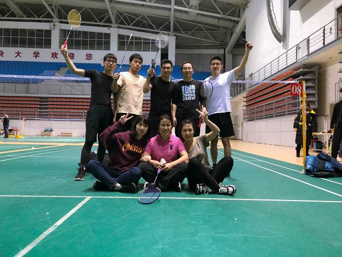 说明: C:\Users\lx\Desktop\研究生网站\必赢(中国)研究生羽毛球比赛\微信图片_20190328141257.jpg